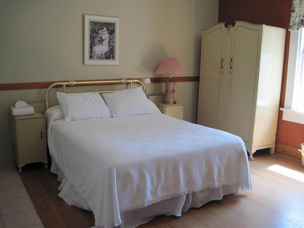Royal Hotel Chilliwack Dış mekan fotoğraf