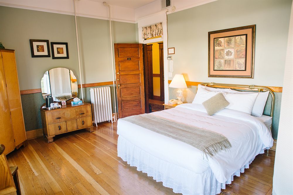 Royal Hotel Chilliwack Dış mekan fotoğraf